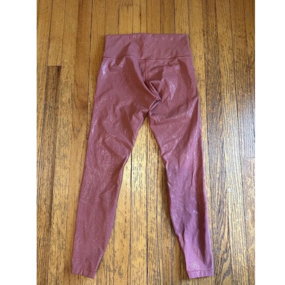 Lululemon Wunder Under Tight Shine Acclimatize
Soft Cranberry Pink Foil - Picture 7 of 7